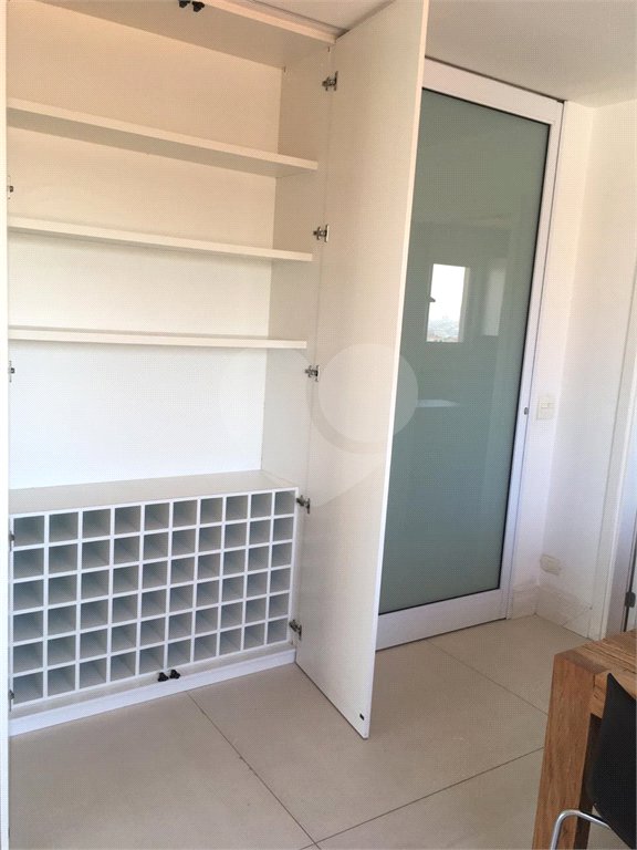 Apartamento à venda com 2 suítes em Vila Pereira Barreto, São Paulo, SP