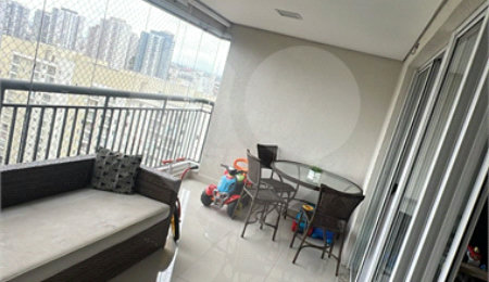 Apartamento à venda com 2 suítes em Parque Reboucas, São Paulo, SP