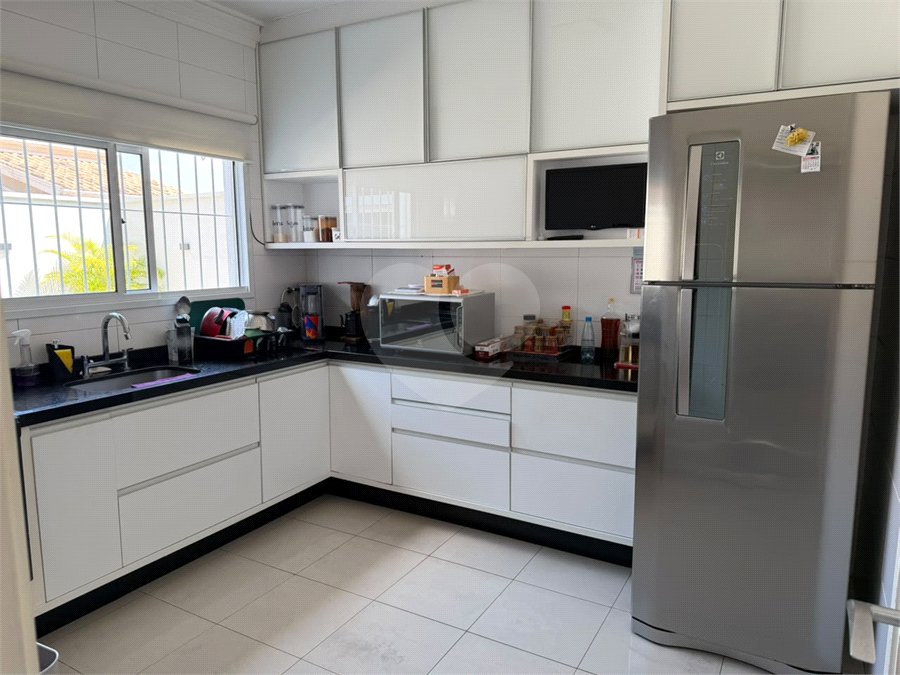 Casa à venda com 4 quartos, sendo 3 suítes,  no condomínio The House, São Paulo - SP
