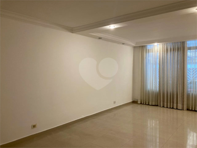 Casa para alugar com 3 quartos, sendo 1 suíte,  em Santo Amaro, São Paulo, SP