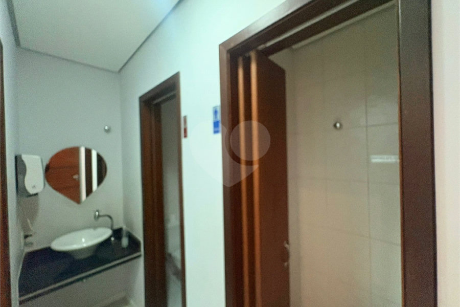 Sobrado à venda com 4 quartos em Santana, São Paulo, SP