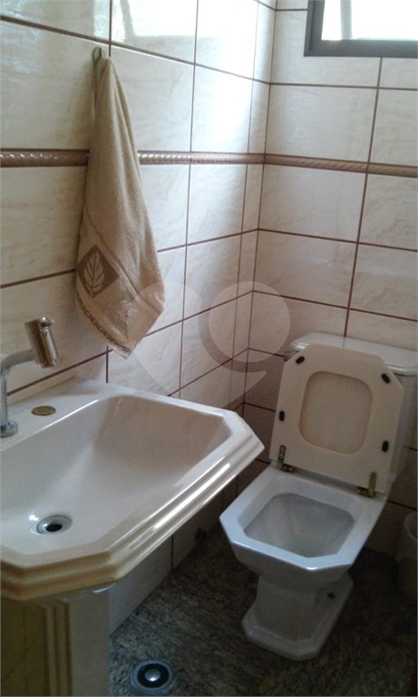 Sobrado à venda com 4 suítes em Vila Carrão, São Paulo, SP
