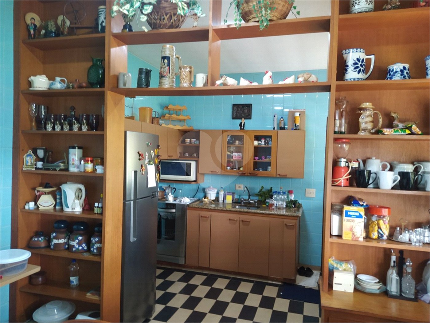 Casa à venda ou para alugar com 6 quartos, sendo 1 suíte, em Vila Junqueira, São Roque, SP