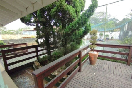 Casa à venda com 5 quartos, sendo 4 suítes,  em Parque dos Príncipes, São Paulo, SP