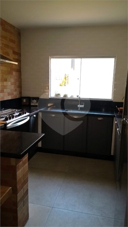 Sobrado à venda com 3 quartos, sendo 1 suíte,  em Retiro das Fontes, Atibaia, SP