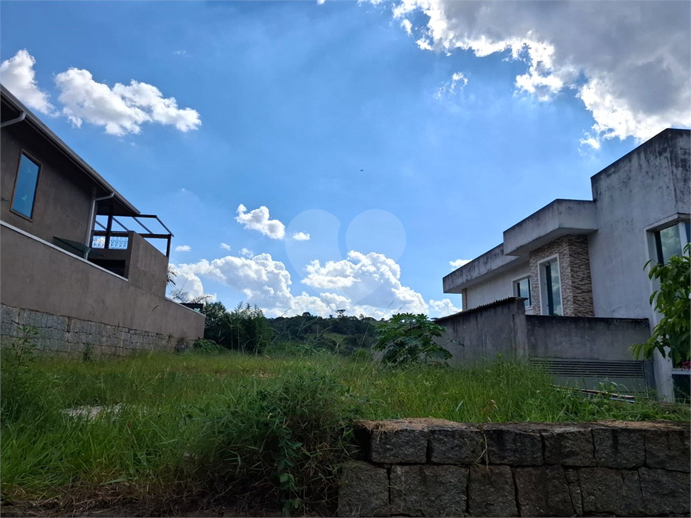 Terreno à venda no condomínio Itaguaçu da Cantareira, São Paulo - SP