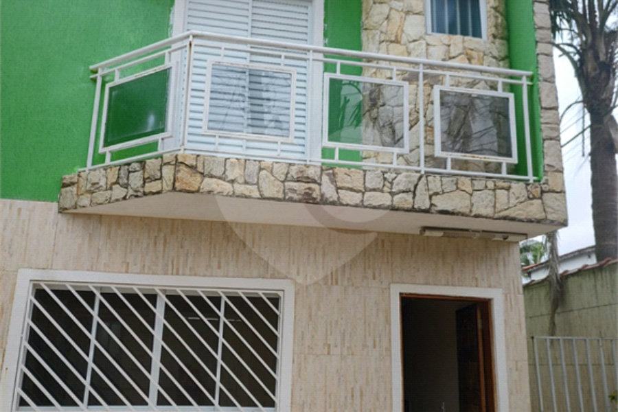 Sobrado à venda com 2 suítes em Vila Carrão, São Paulo, SP