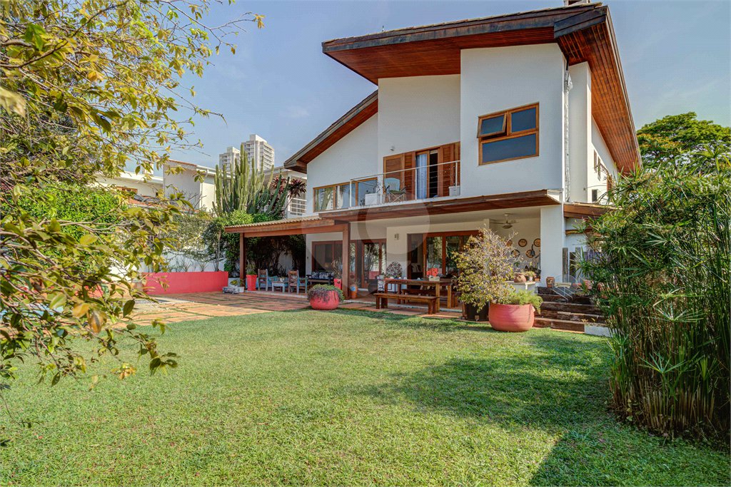 Casa de Vila à venda com 4 suítes em Jardim Hípico, São Paulo, SP