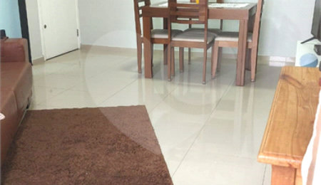 Apartamento à venda com 3 quartos, sendo 1 suíte, em Sítio Pinheirinho, São Paulo, SP