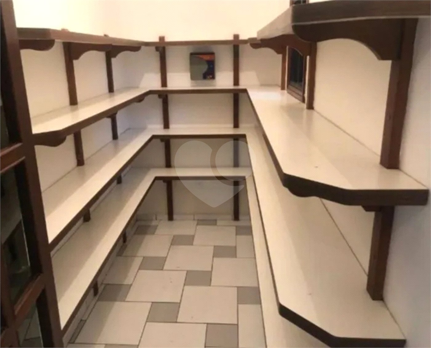 Casa à venda com 4 quartos, sendo 2 suítes,  em Jardim Pagliato, Sorocaba, SP