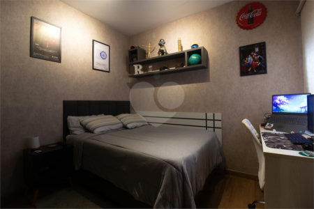 Apartamento à venda com 3 suítes em Parque Reboucas, São Paulo, SP