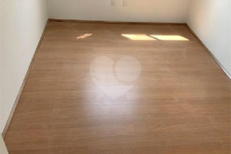 Apartamento à venda com 2 quartos em Vila Santo Antônio, Ferraz de Vasconcelos, SP