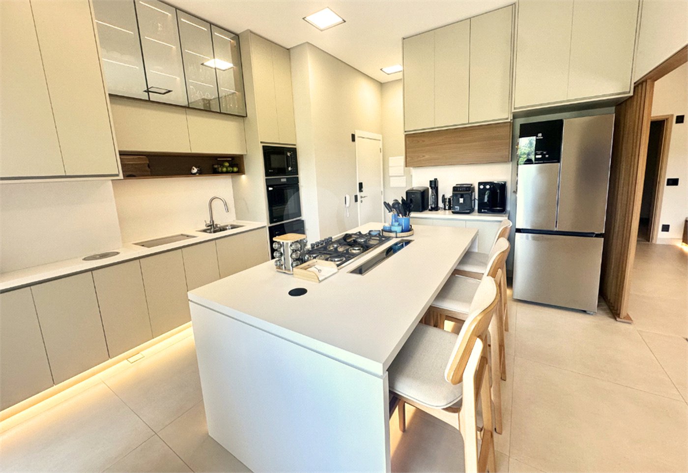 Apartamento à venda com 3 suítes em Santo Amaro, São Paulo, SP