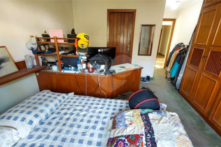 Casa à venda com 6 quartos, sendo 3 suítes, em Jardim Brasil (zona Sul), São Paulo, SP