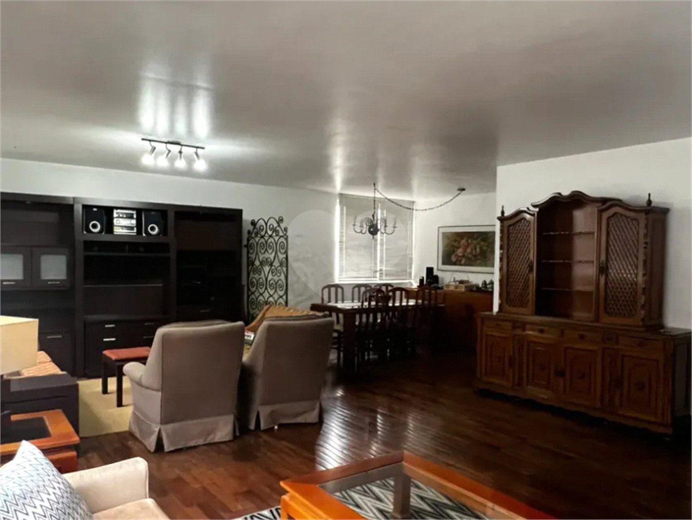 Apartamento à venda ou para alugar com 3 quartos, sendo 1 suíte, em Jardim Paulista, São Paulo, SP