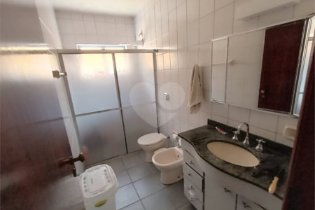 Casa à venda com 6 quartos, sendo 2 suítes, no Centro, Itapetininga, SP