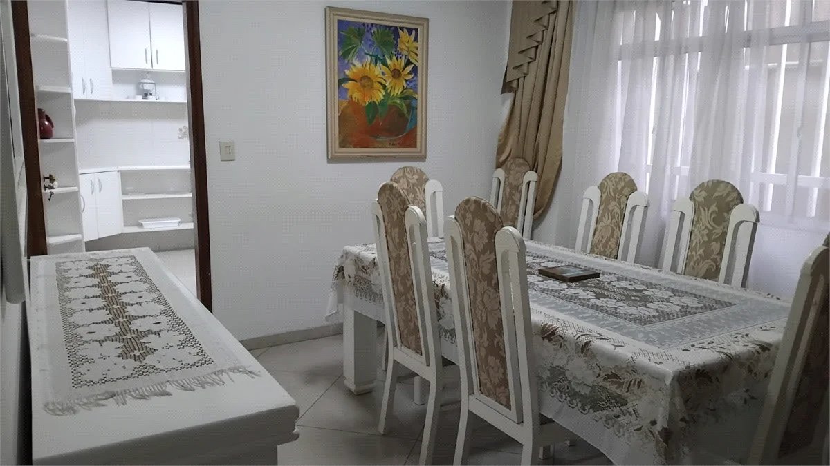 Casa à venda com 4 quartos, sendo 3 suítes, em Vila Polopoli, São Paulo, SP