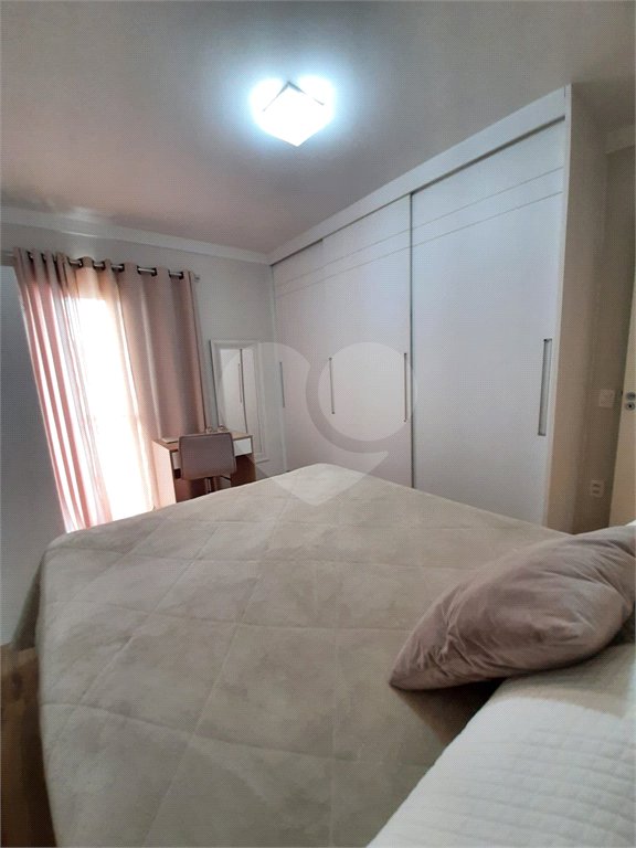 Sobrado à venda com 3 quartos, sendo 1 suíte, em Vila Suissa, Mogi das Cruzes, SP