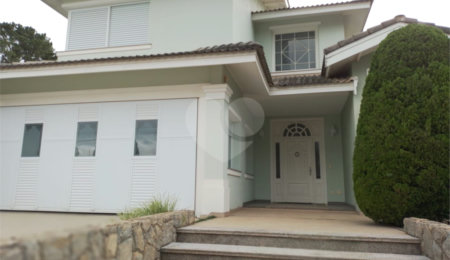 Casa à venda com 4 quartos, sendo 2 suítes, em Vila Santista, Atibaia, SP