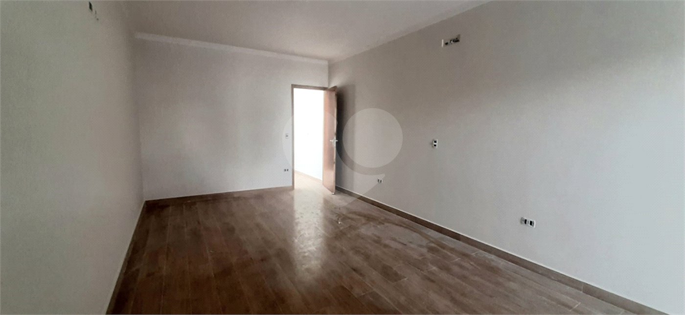 Sobrado à venda com 3 quartos, sendo 1 suíte, em Tremembé, São Paulo, SP