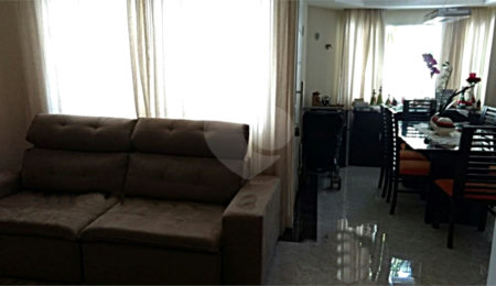 Casa à venda com 3 quartos, sendo 1 suíte,  no condomínio Residencial Água Fria, São Paulo - SP
