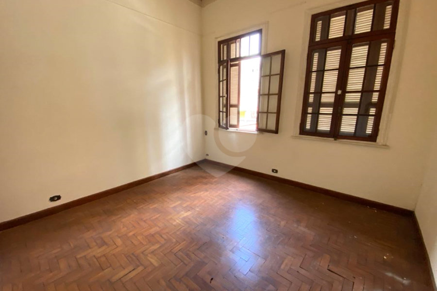 Casa Térrea à venda com 4 quartos em Santana, São Paulo, SP
