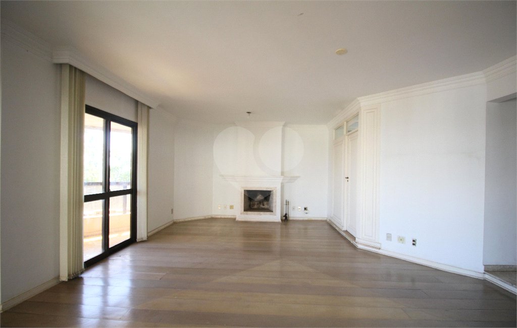 Apartamento à venda com 3 suítes em Vila Suzana, São Paulo, SP