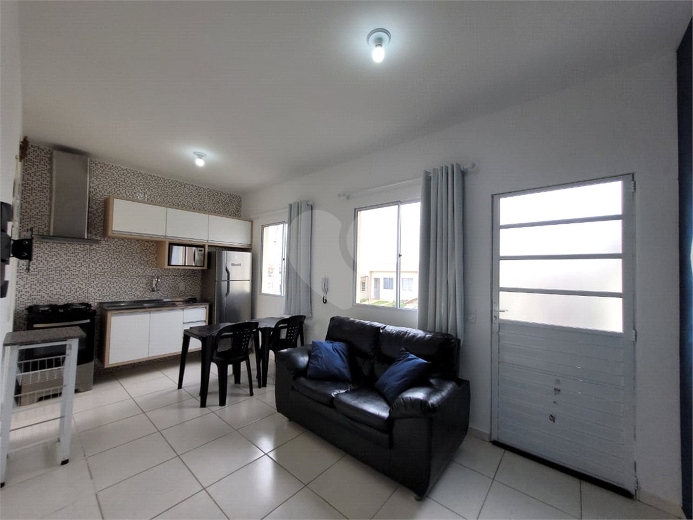 Casa à venda com 2 quartos no condomínio Novo Horizonte, Itapetininga - SP