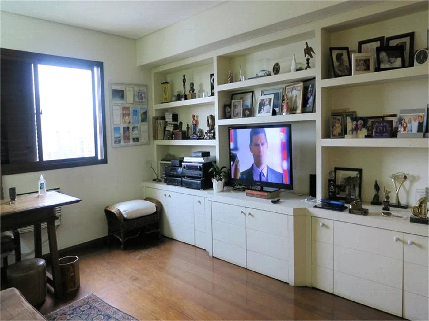 Apartamento à venda com 3 quartos, sendo 2 suítes,  em Real Parque, São Paulo, SP