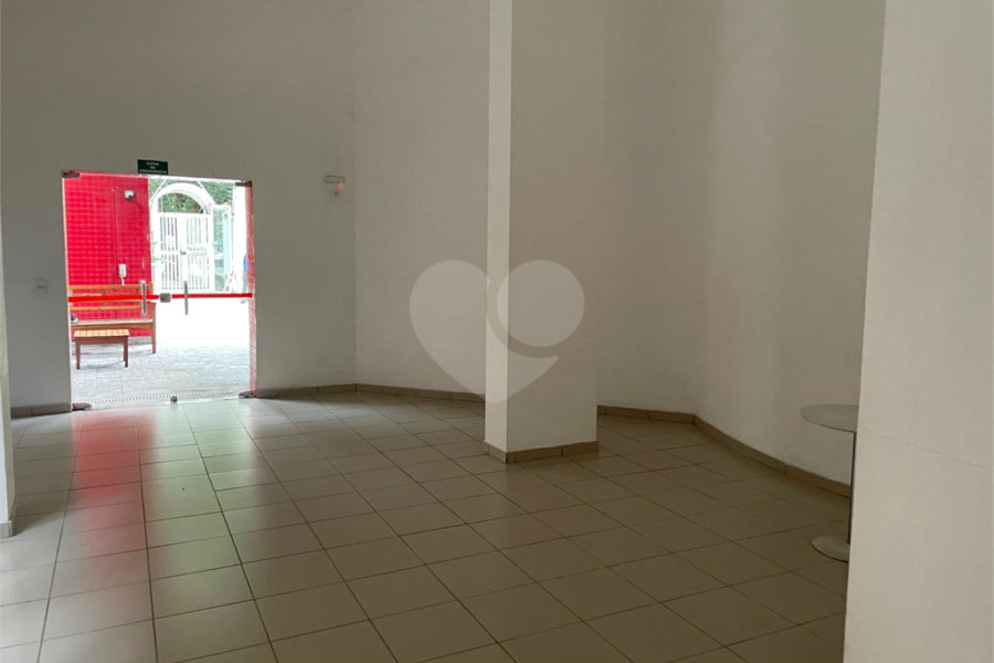 Apartamento à venda com 3 suítes em Campo Belo, São Paulo, SP