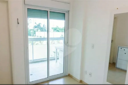 Apartamento à venda com 3 suítes em Santana, São Paulo, SP