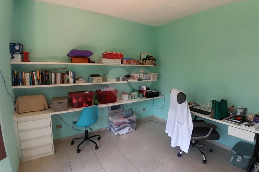 Casa à venda com 3 quartos, sendo 2 suítes,  no condomínio Alpes da Cantareira, Mairiporã - SP