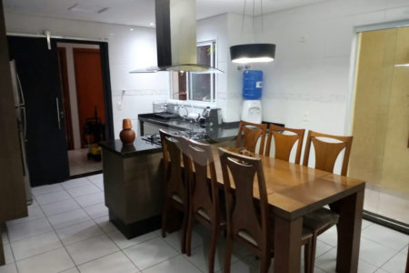 Sobrado à venda com 3 suítes em Vila Mazzei, São Paulo, SP