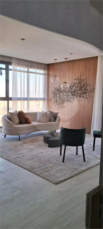 Lindo apartamento em excelente localização no Alto da Mooca, com 83m² com 3 dorms, sendo 1 suite, banheiro,lavabo,varanda gourmet, Aceita e estuda Permuta.