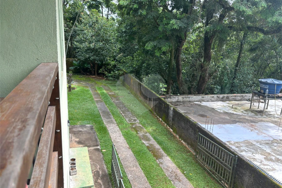 Sobrado à venda com 3 quartos, sendo 1 suíte, em Samambaia, Mairiporã, SP