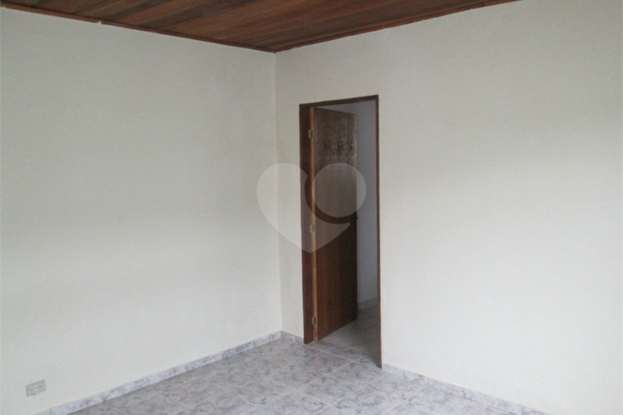 Casa Térrea à venda com 2 quartos em Parque Peruche, São Paulo, SP