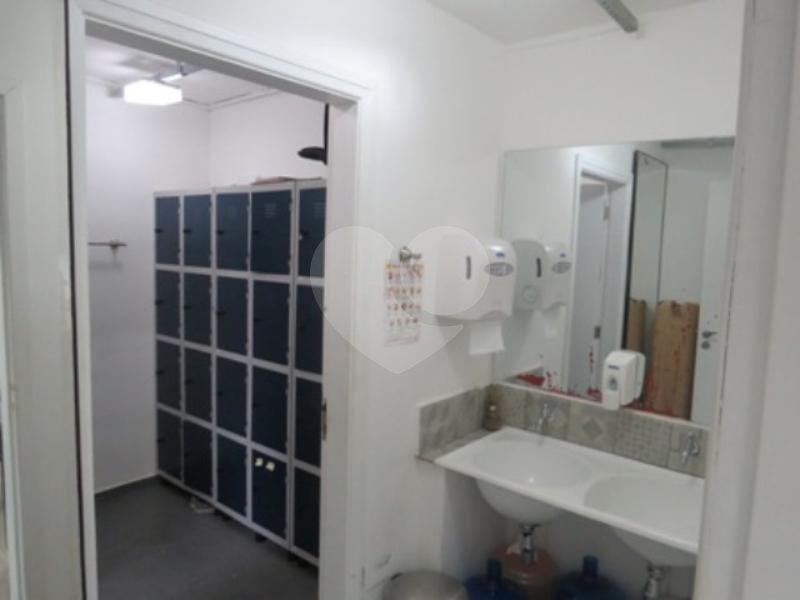 Sobrado à venda com 3 quartos em Brooklin Paulista, São Paulo, SP