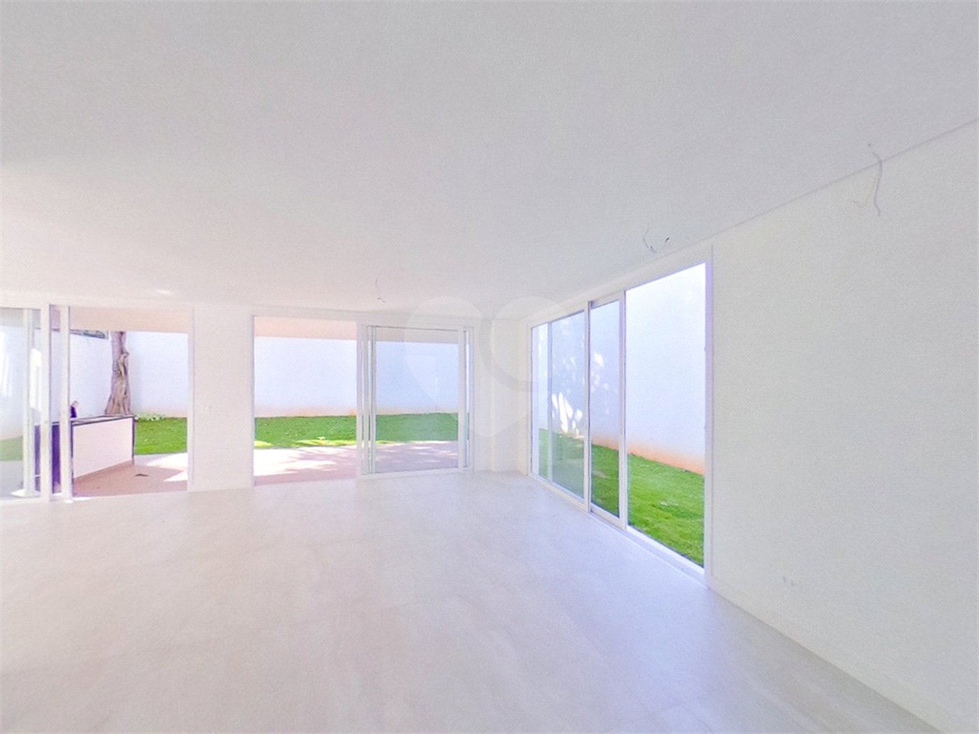 Casa à venda com 4 quartos, sendo 3 suítes,  em Jardim Marajoara, São Paulo, SP