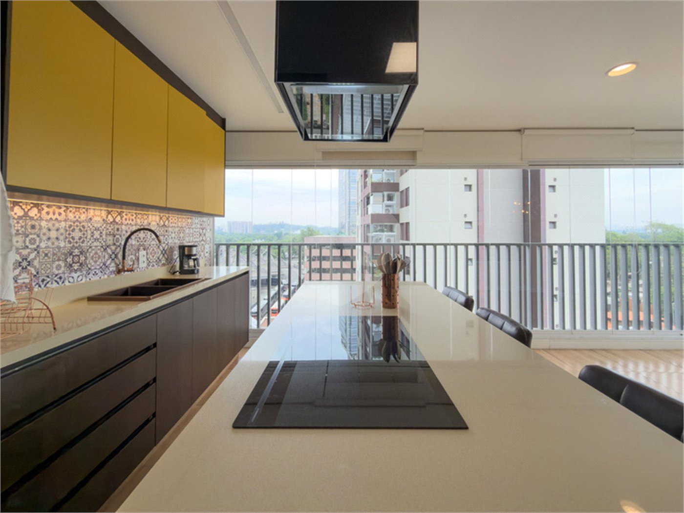 Apartamento à venda com 4 quartos, sendo 2 suítes, em Pinheiros, São Paulo, SP
