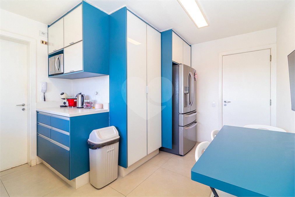 Apartamento à venda com 3 quartos, sendo 1 suíte,  em Alto da Boa Vista, São Paulo, SP