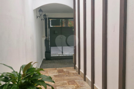 Casa à venda com 3 quartos, sendo 1 suíte, em Chácara Monte Alegre, São Paulo, SP