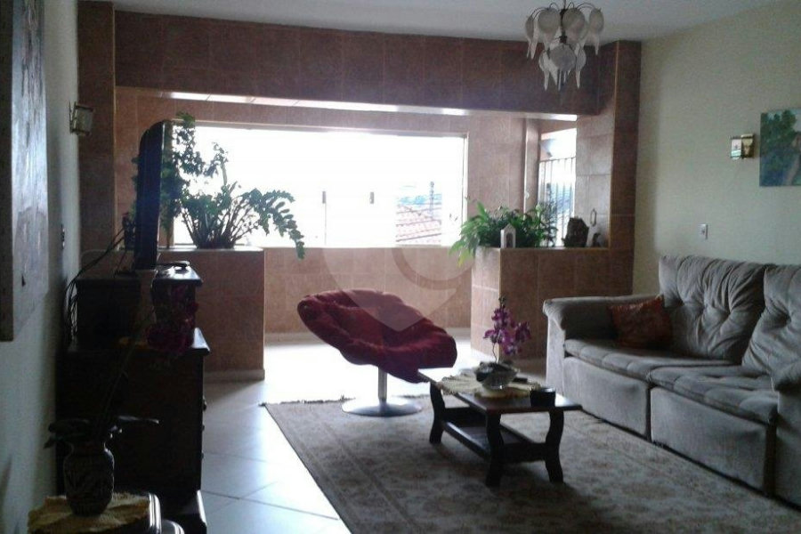 Sobrado à venda com 3 quartos, sendo 2 suítes, em Parada Inglesa, São Paulo, SP