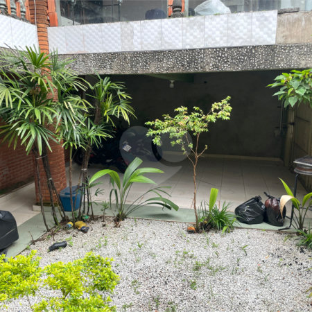 Casa com 68m², 3 dormitórios, 2 vagas, à venda em Jardim Vista Alegre.