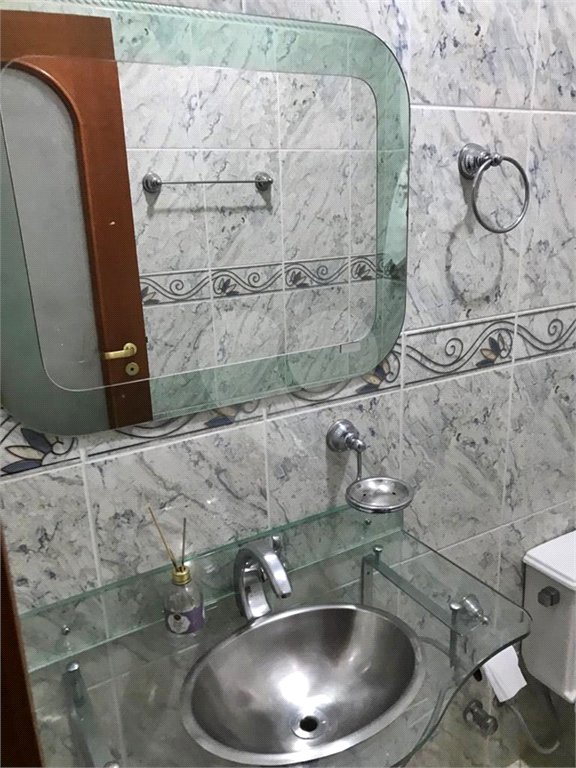 Sobrado à venda com 4 quartos em Parque Vitória, São Paulo, SP