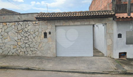 Casa à venda com 3 quartos em Parque Residencial Célia Maria, Porto Feliz, SP