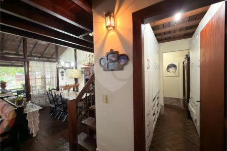 Casa à venda com 3 suítes em Portinho, Cabo Frio, RJ
