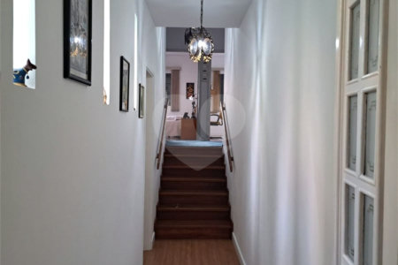 Casa Térrea à venda com 3 quartos, sendo 2 suítes,  em Vila Oliveira, Mogi das Cruzes, SP