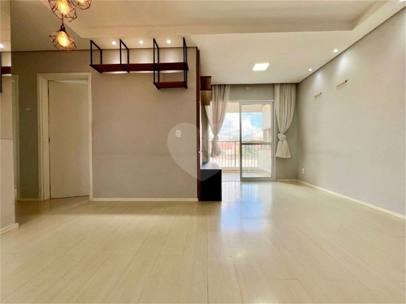 Apartamento à venda com 3 quartos, sendo 1 suíte, em Vila Nova, Itu, SP