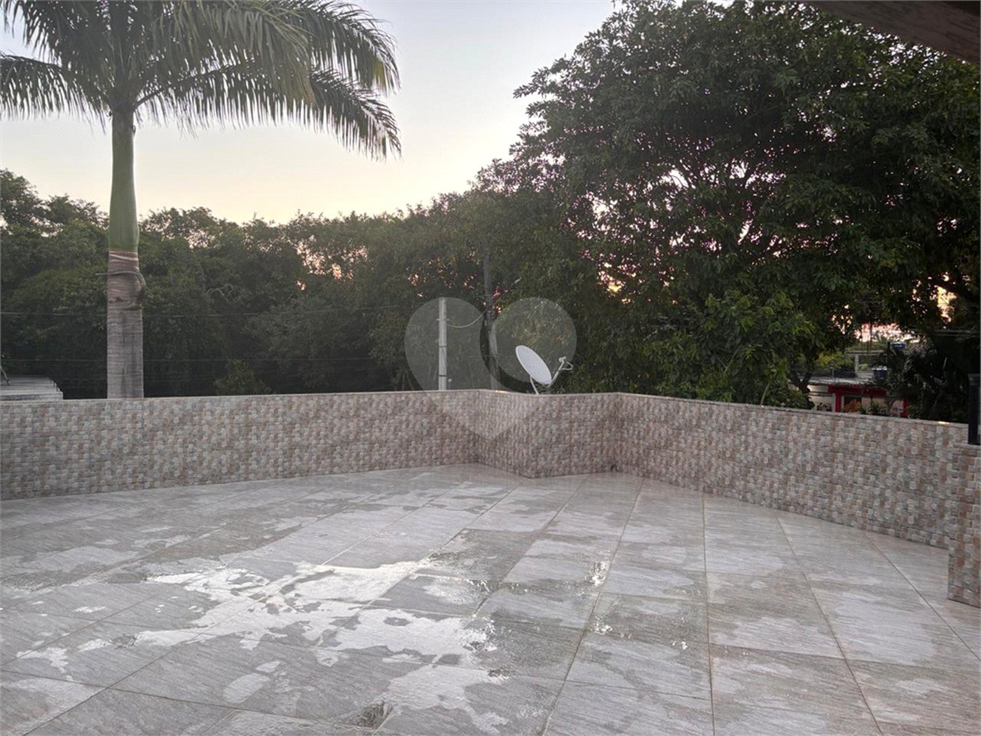 Casa à venda com 3 quartos, sendo 2 suítes, no condomínio Recanto das Palmeiras, Rio de Janeiro - RJ