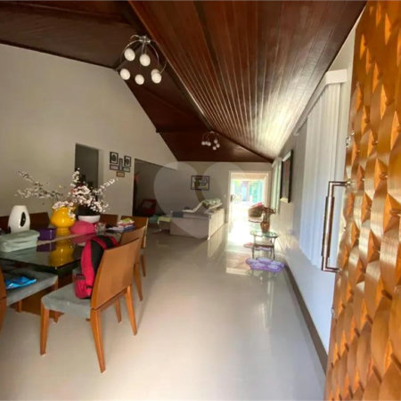 Casa à venda com 4 quartos, sendo 3 suítes,  em Praia Rasa, Armação dos Búzios, RJ
